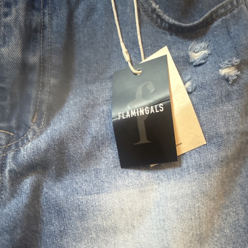 Flamingals Blue Distressed Cropped Jeans - Picture 4 of 11
